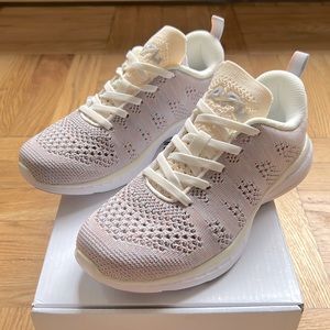 APL Techloom Pro Women’s Sneakers Sz 5.5 NEW IN BOX